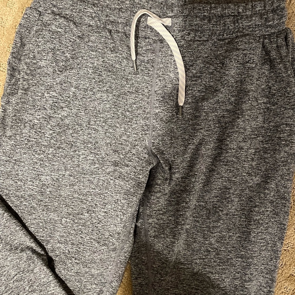 Vuori Performance Jogger XS NWOT